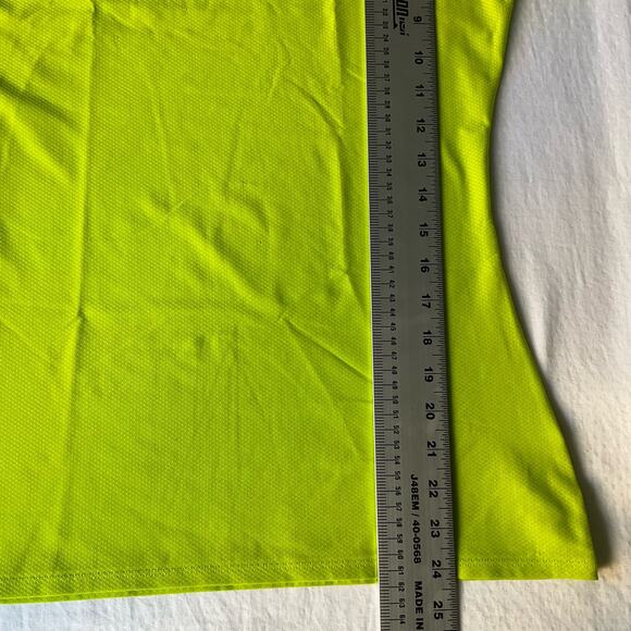 Under Armour Women Short Sleeve Workout Fitted T-shirt size M, Solid Neon Green - Picture 3 of 8